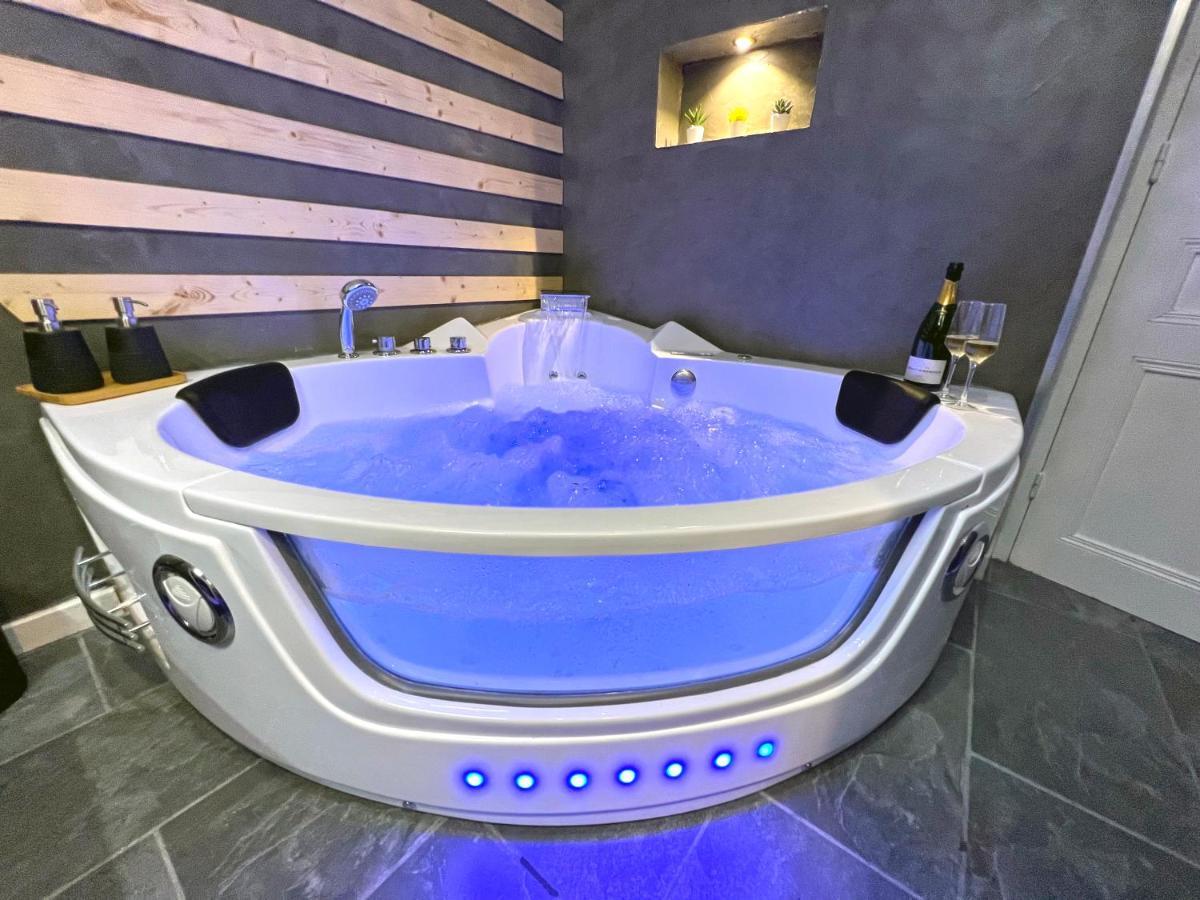 Gite Cosy Avec Jacuzzi Classe 3 Etoiles Poncin Exteriér fotografie